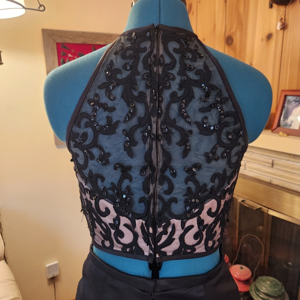 STUNNING Morilee Paparazzi Two-Piece Mermaid Gown – Navy – Size 4 - Picture 4 of 16